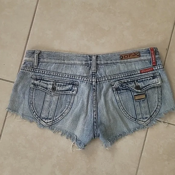 Jean Shorts Low Waist Cheeky - Picture 2 of 7